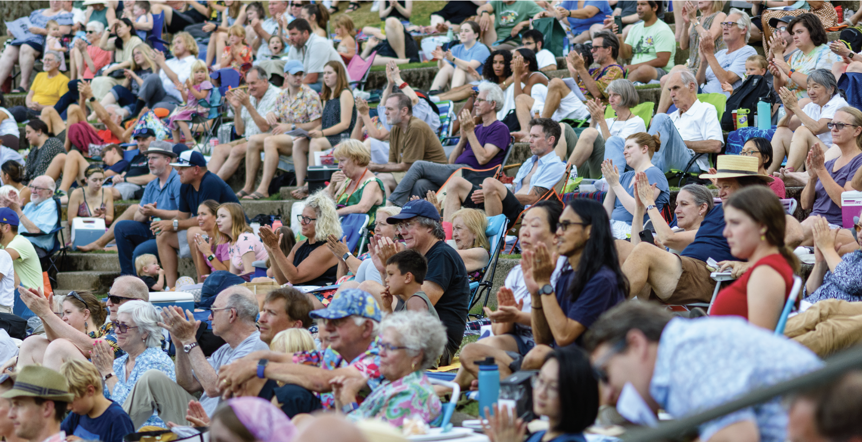 2023_RIGOLETTO_Audience_crowd_CREDIT_The-Weekend-Photographer.com.png